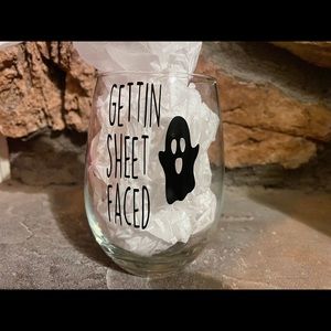 Spooky wine glass nwot ⭐️